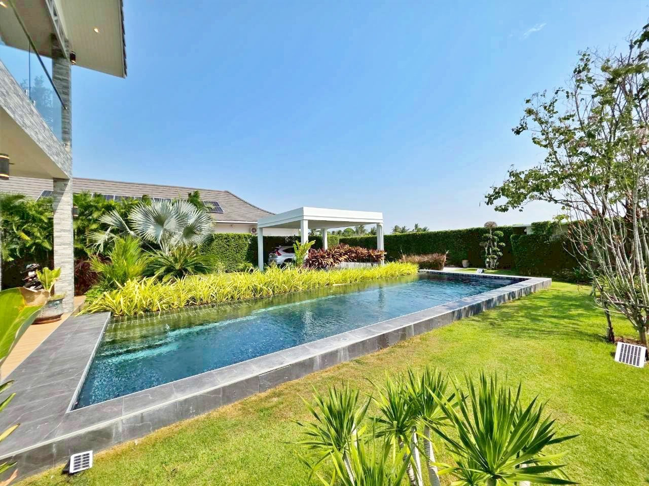 2-Storey Modern Pool Villa in Hua Hin – For Sale
