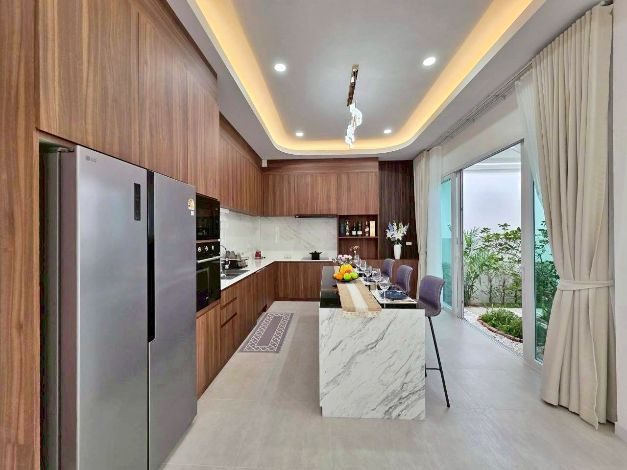 Neue moderne Poolvilla mit 3 Schlafzimmern in Hua Hin – Soi 70 (sofort bezugsfertig)