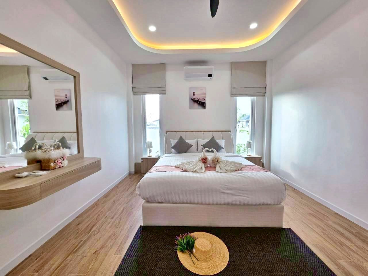 Neue moderne Poolvilla mit 3 Schlafzimmern in Hua Hin – Soi 70 (sofort bezugsfertig)