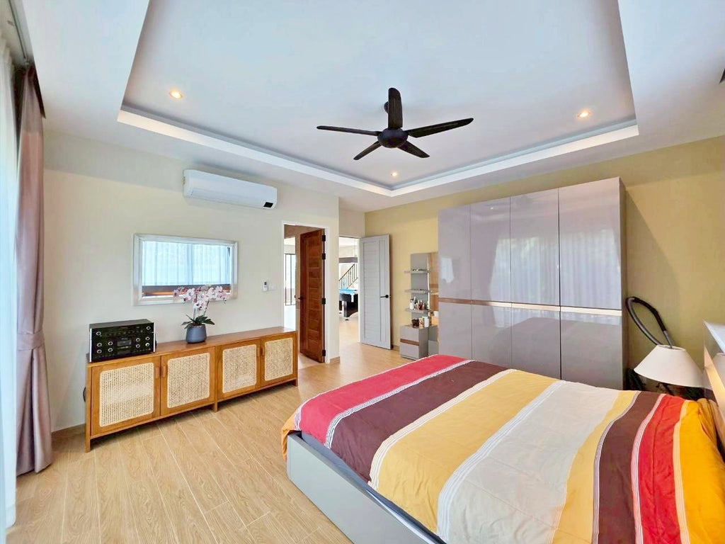 2-Storey Modern Pool Villa in Hua Hin – For Sale