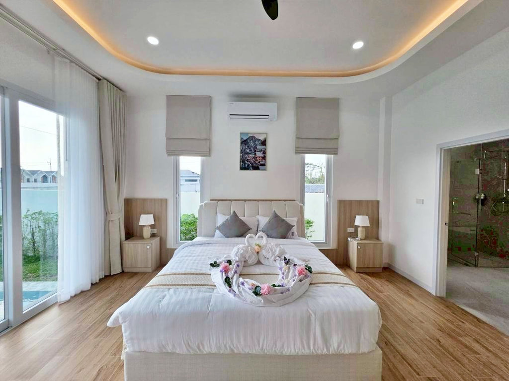 Neue moderne Poolvilla mit 3 Schlafzimmern in Hua Hin – Soi 70 (sofort bezugsfertig)