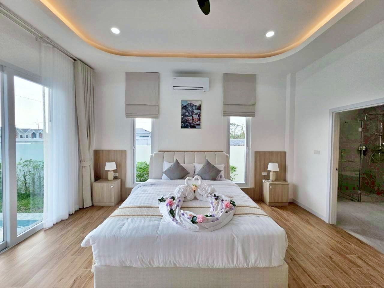 Neue moderne Poolvilla mit 3 Schlafzimmern in Hua Hin – Soi 70 (sofort bezugsfertig)