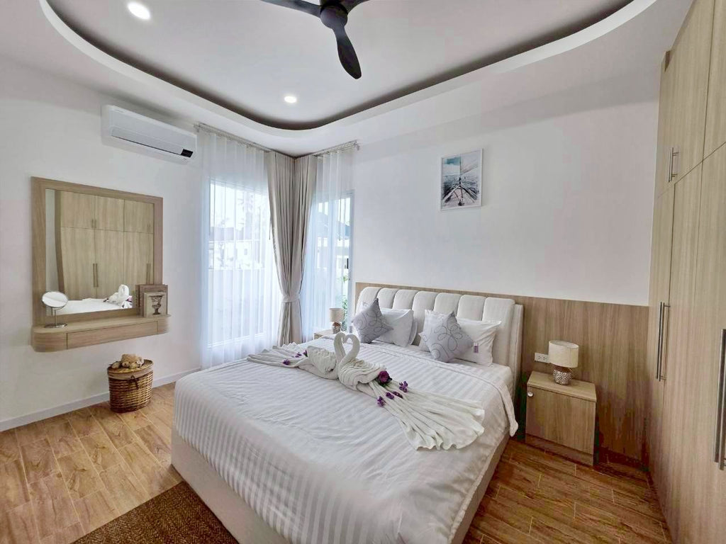 Neue moderne Poolvilla mit 3 Schlafzimmern in Hua Hin – Soi 70 (sofort bezugsfertig)