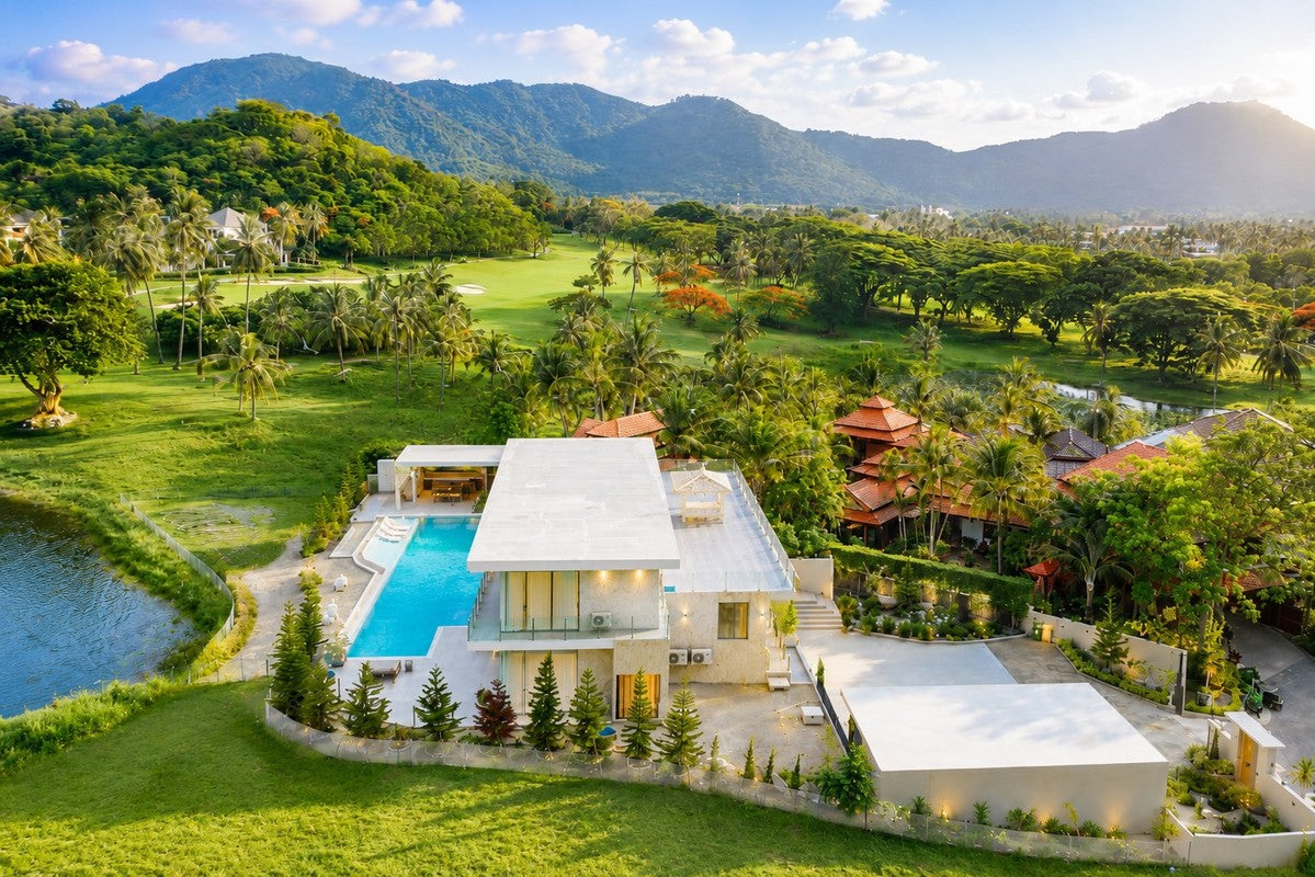 Exclusive Waterfront Estate at Palm Hills Golf Club
