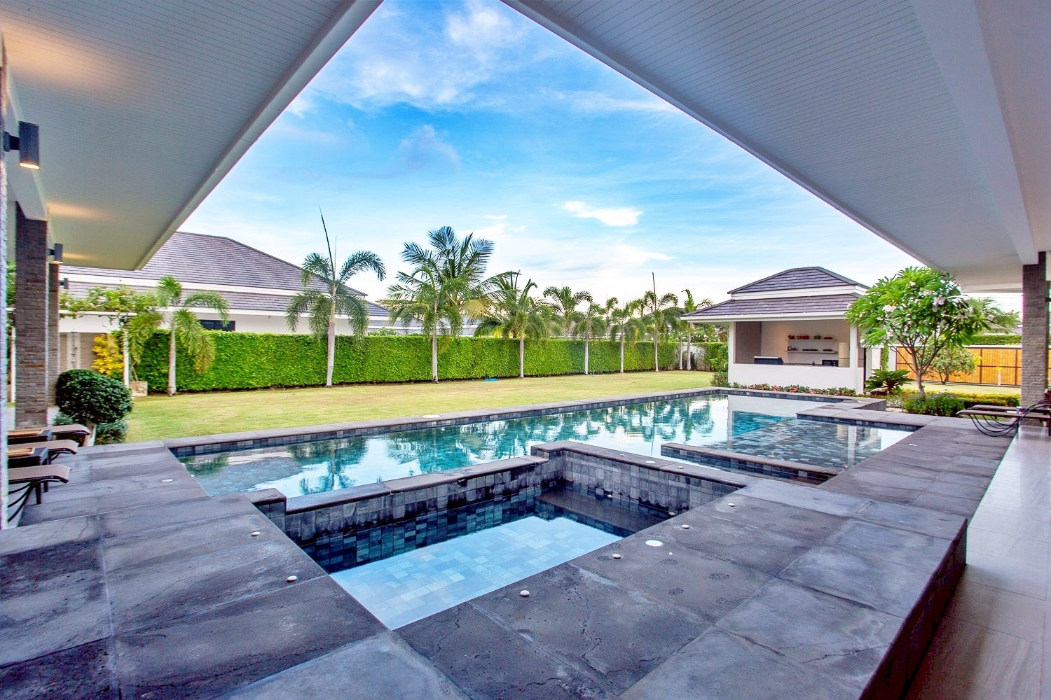 Luxury 4 Bedroom Pool Villa at The Clouds 1 – Hua Hin (For Rent)