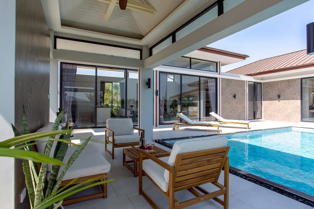 Neue moderne Poolvilla mit 3 Schlafzimmern in Hua Hin – zu verkaufen (Vorverkauf)