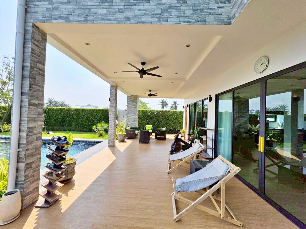 2-Storey Modern Pool Villa in Hua Hin – For Sale