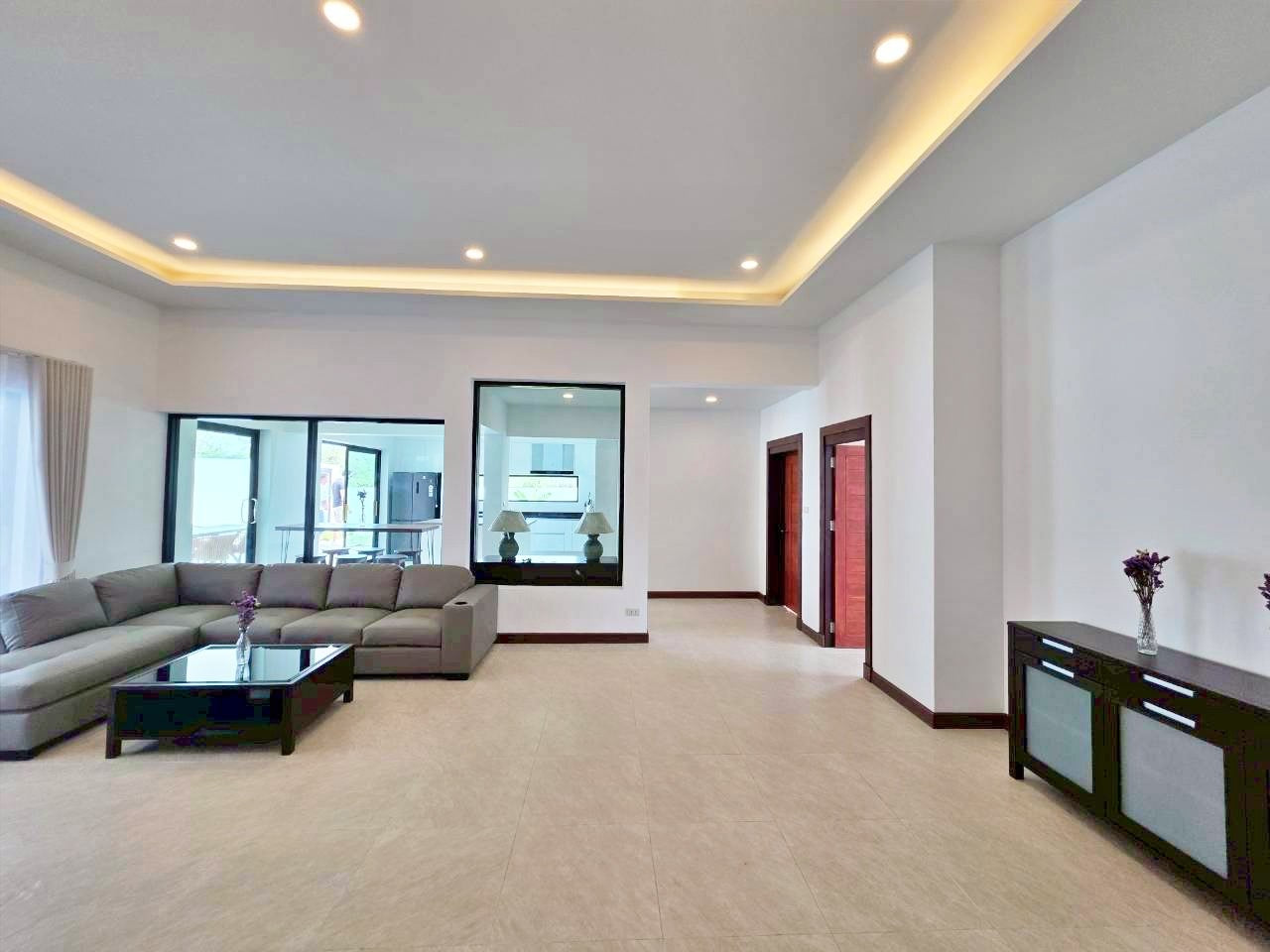 Modern 3 Pool Villa in Hua Hin – For Rent or Sale (Pet Friendly)