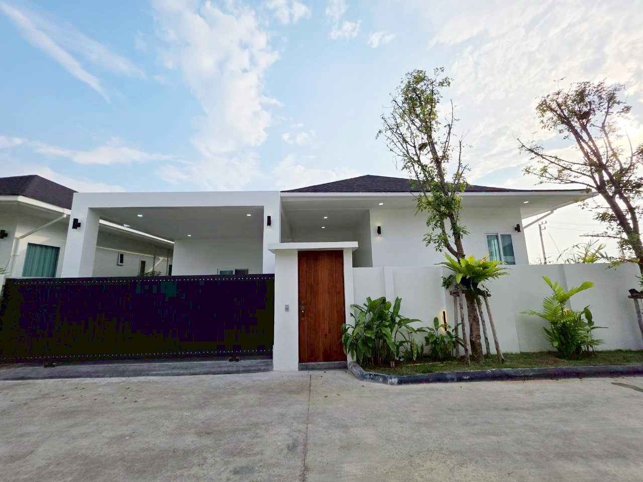 Neue moderne Poolvilla mit 3 Schlafzimmern in Hua Hin – Soi 70 (sofort bezugsfertig)