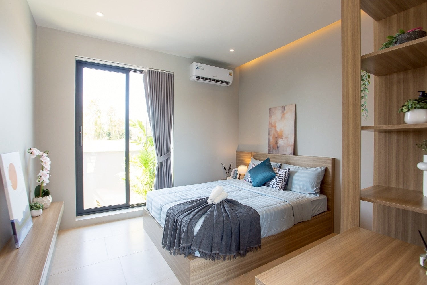 Neue moderne Poolvilla mit 3 Schlafzimmern in Hua Hin – zu verkaufen (Vorverkauf)