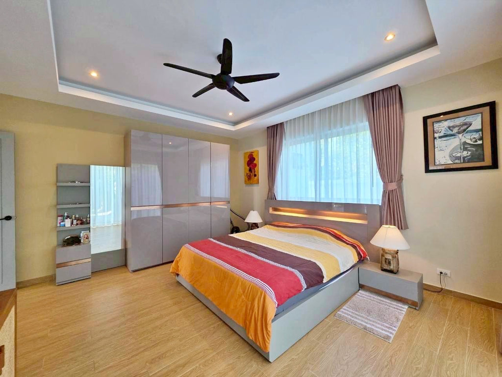 2-Storey Modern Pool Villa in Hua Hin – For Sale