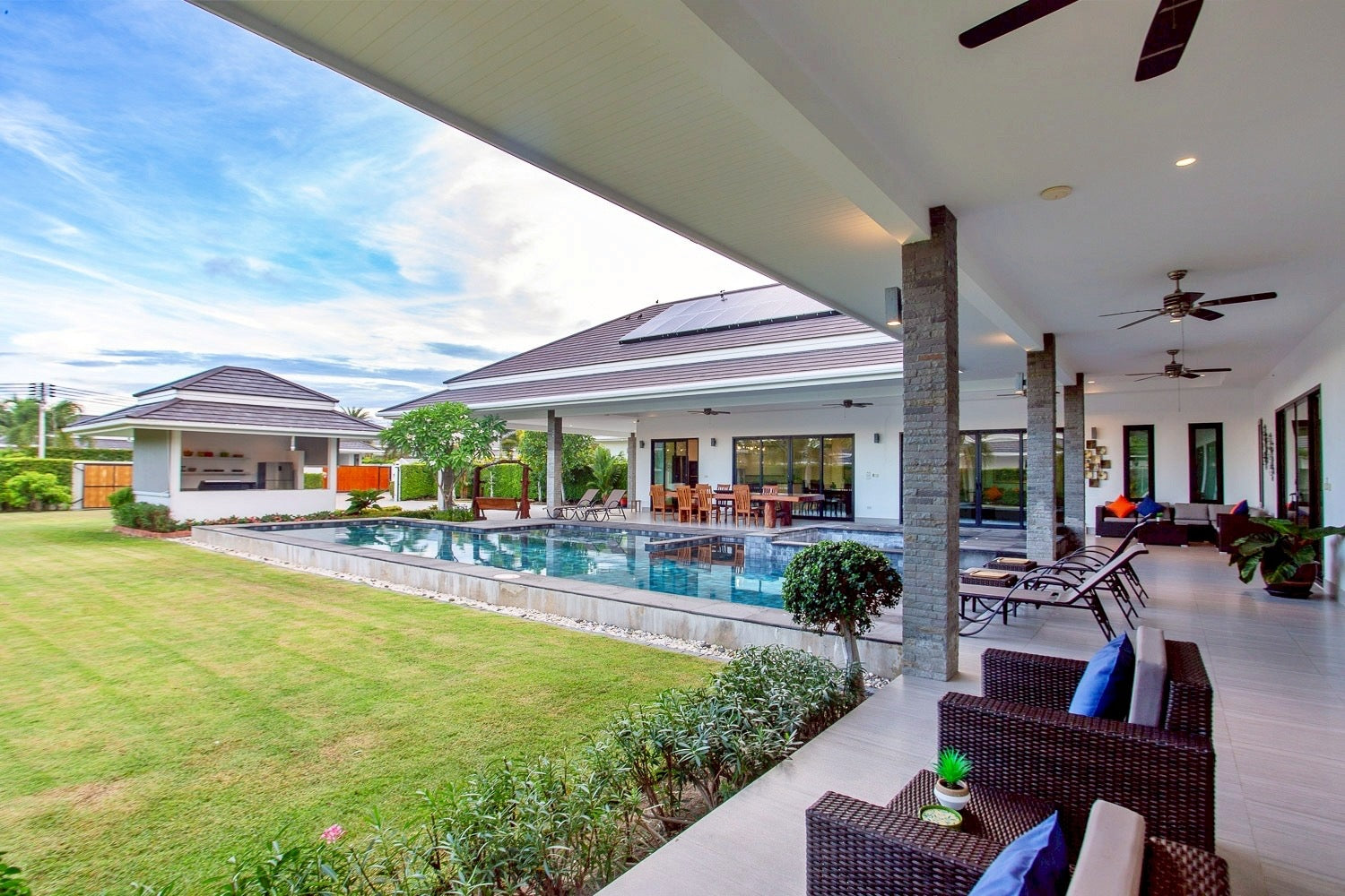Luxury 4 Bedroom Pool Villa at The Clouds 1 – Hua Hin (For Rent)