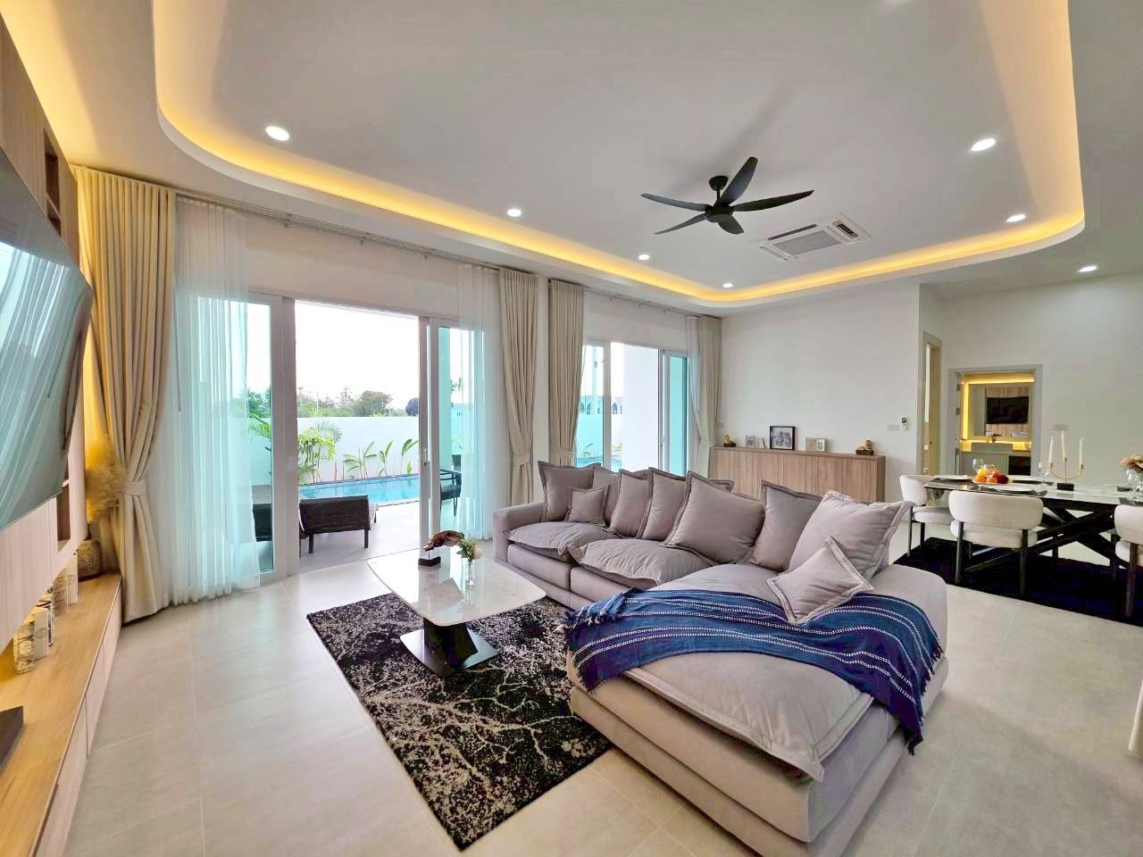 Neue moderne Poolvilla mit 3 Schlafzimmern in Hua Hin – Soi 70 (sofort bezugsfertig)