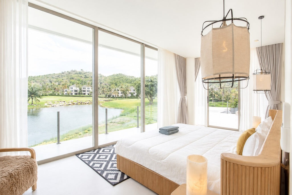 Exclusive Waterfront Estate at Palm Hills Golf Club